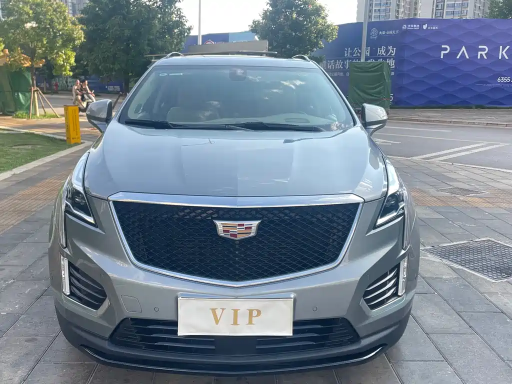 Cadillac XT5 2025 — фото 2