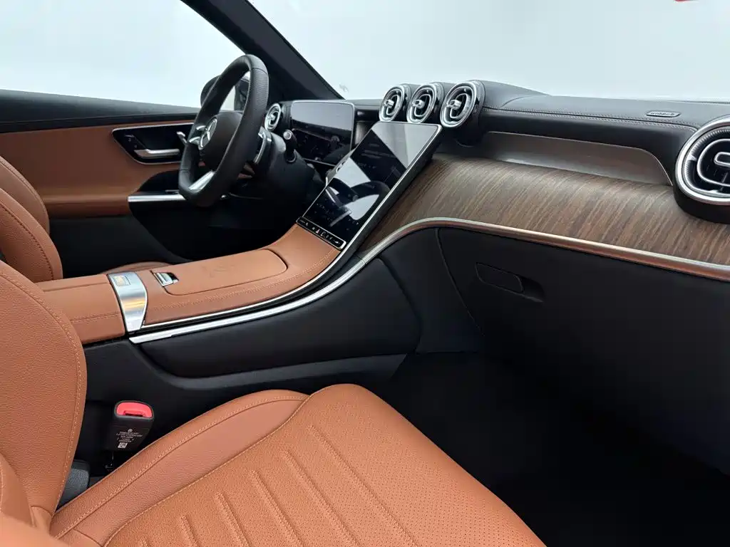 Mercedes-Benz GLC 2025 — фото 16