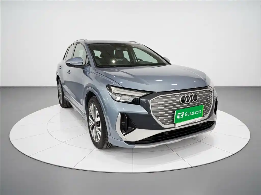 Audi Q4 e-tron 2024 — фото 4
