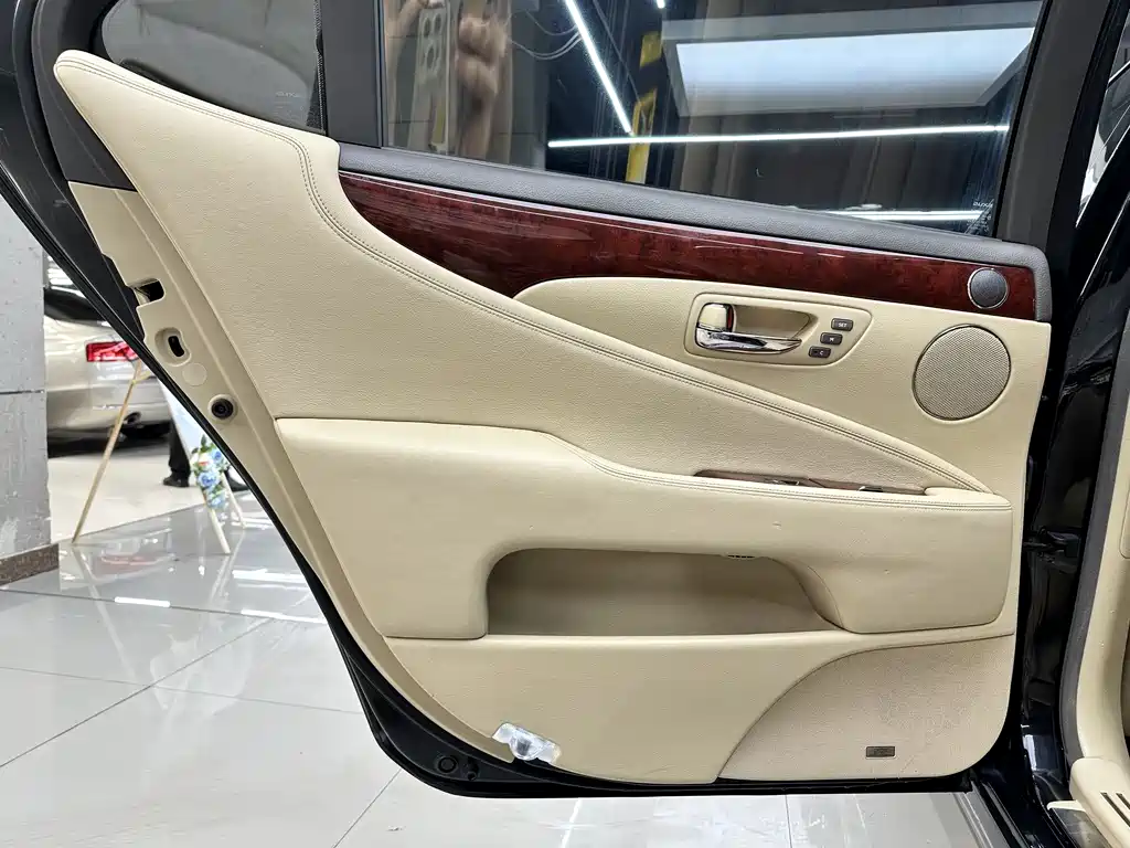 Lexus LS 2007 — фото 11