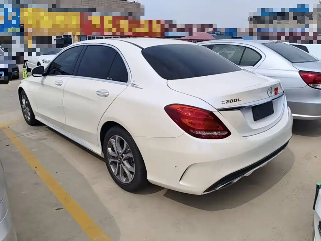 Mercedes-Benz C-Class 2018