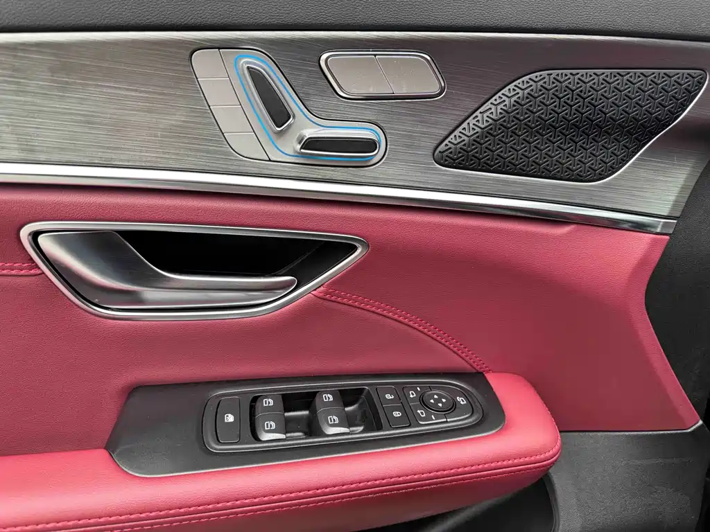Jetour Jietu X70 PLUS 2022 — фото 9