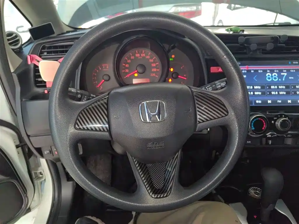 Honda Fit 2016 — фото 3