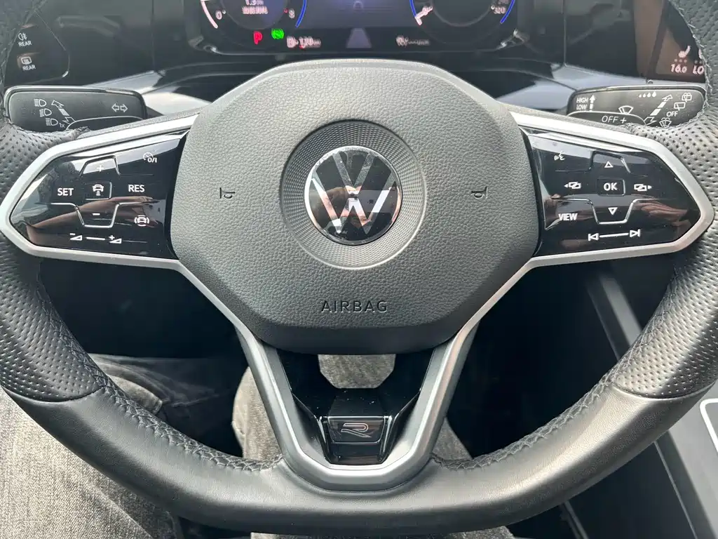 Volkswagen Golf 2022