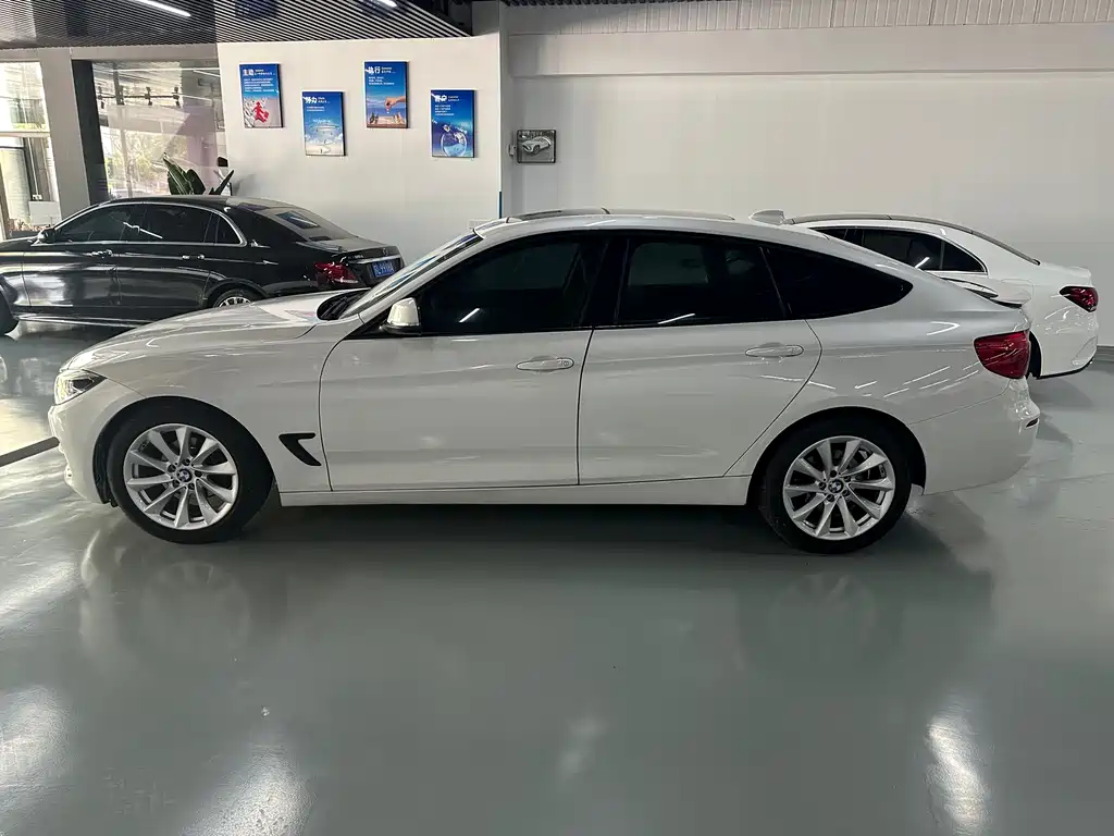 BMW 3 Series GT 2018 — фото 4
