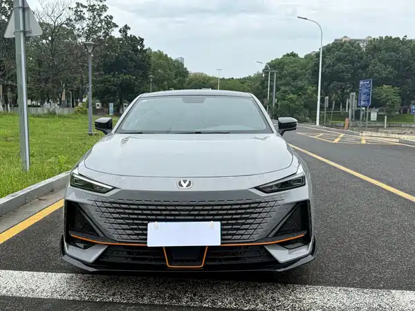 Changan UNI-V 2022