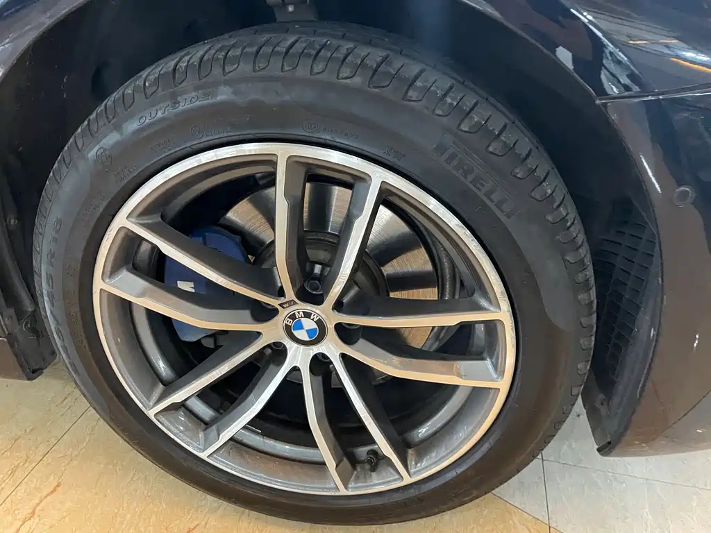 BMW 5 Series 2021