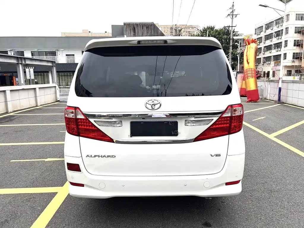 Toyota Alphard 2012 — фото 8