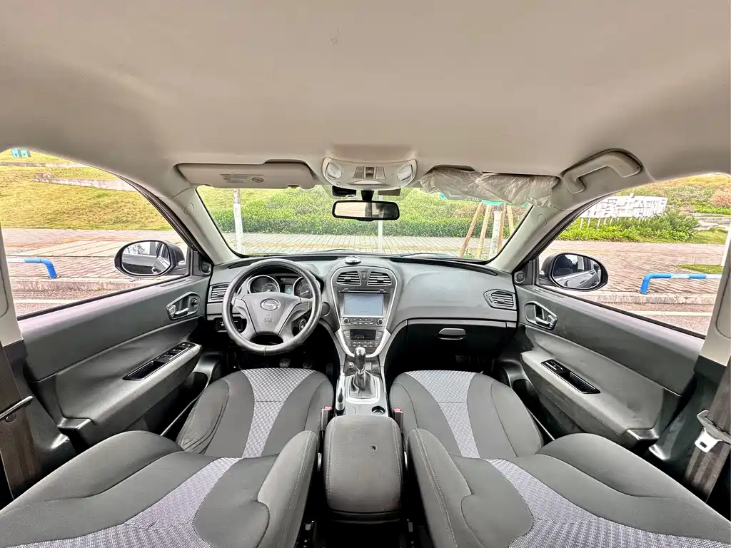 GAC Motor Trumpchi GS5 2014 — фото 30