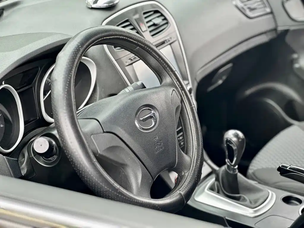 GAC Motor Trumpchi GS5 2014 — фото 19