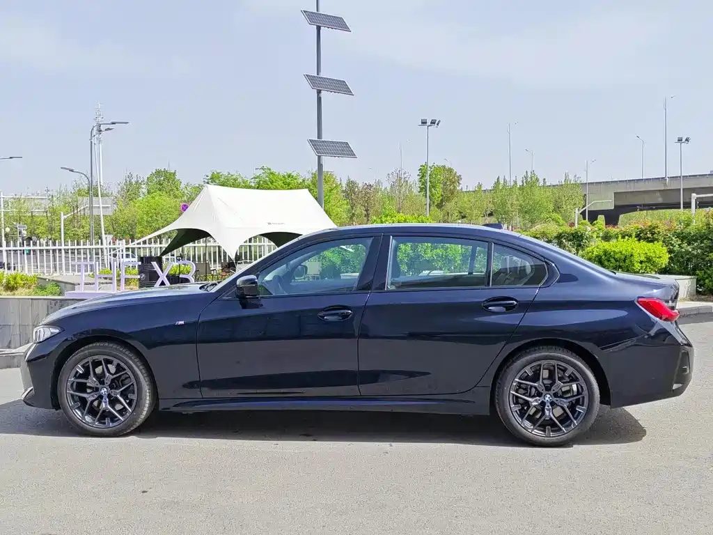 BMW 3 Series 2025