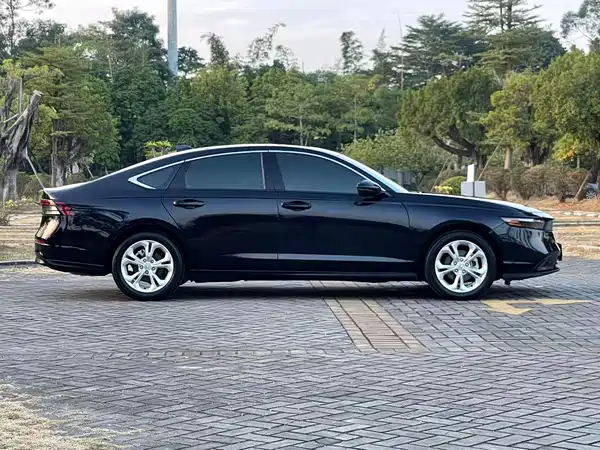 Honda Accord 2023