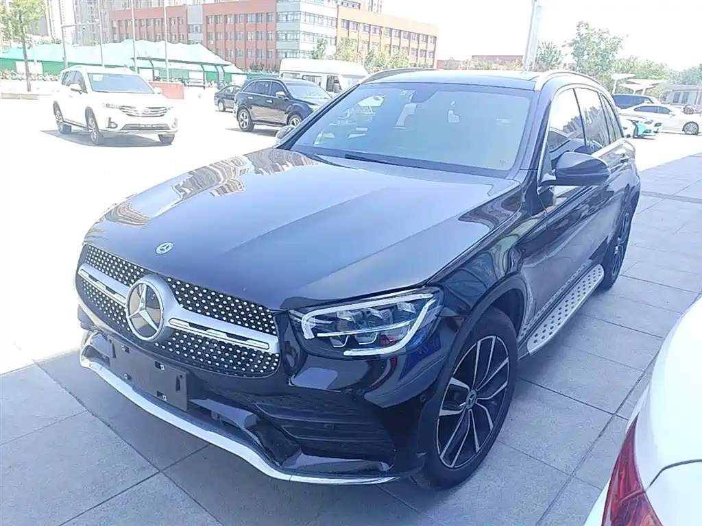 Mercedes-Benz GLC 2021 — фото 1