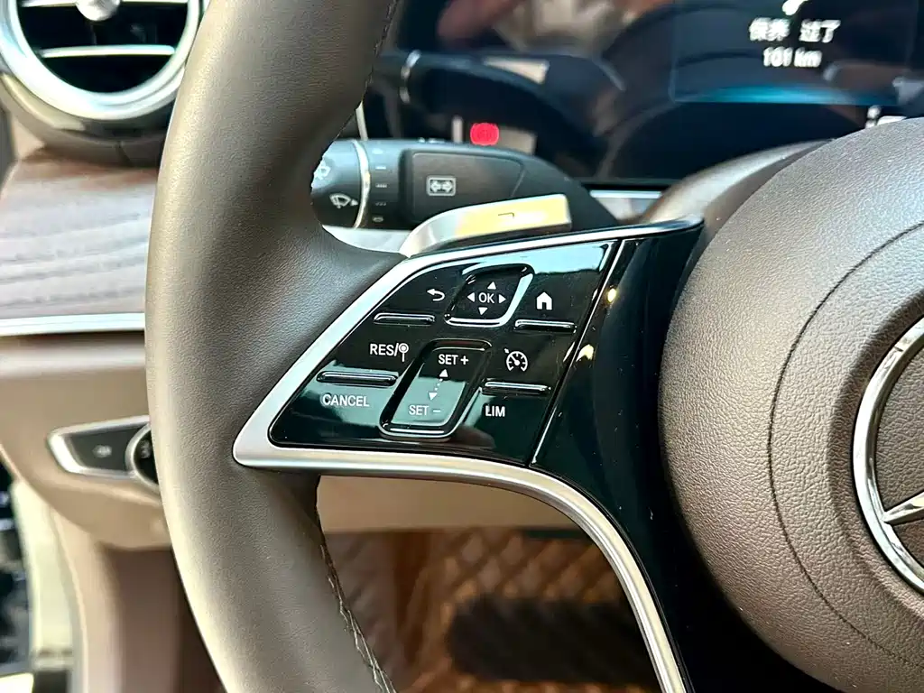 Mercedes-Benz E-Class 2023 — фото 14