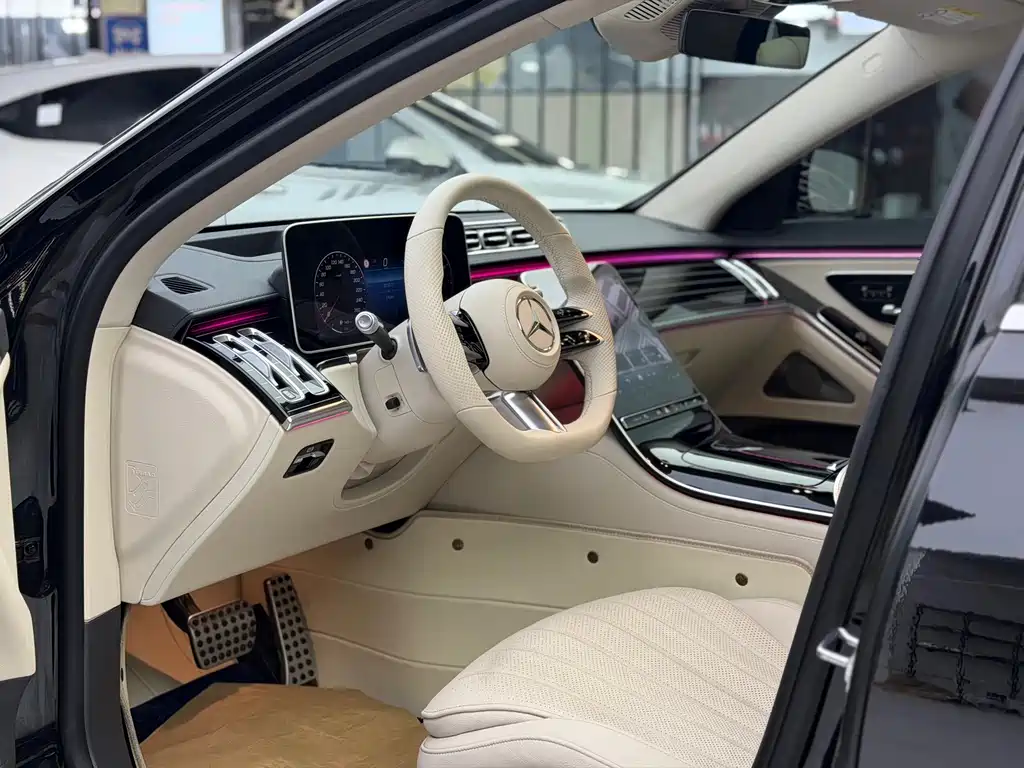 Mercedes-Benz S-Class 2021