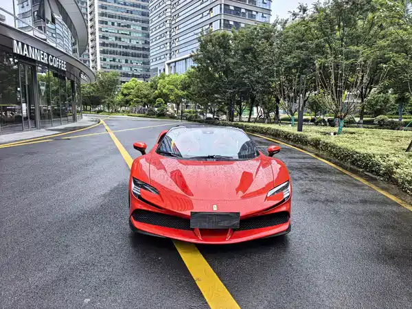 Ferrari SF90 2023