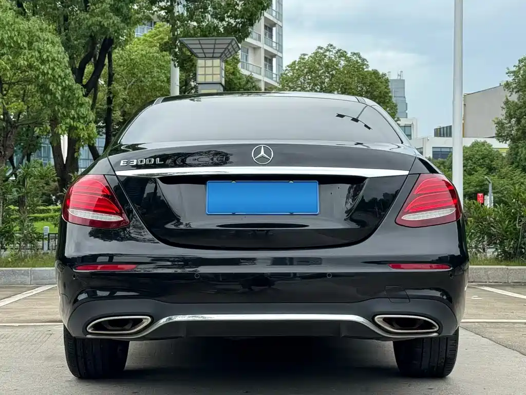 Mercedes-Benz E-Class 2017