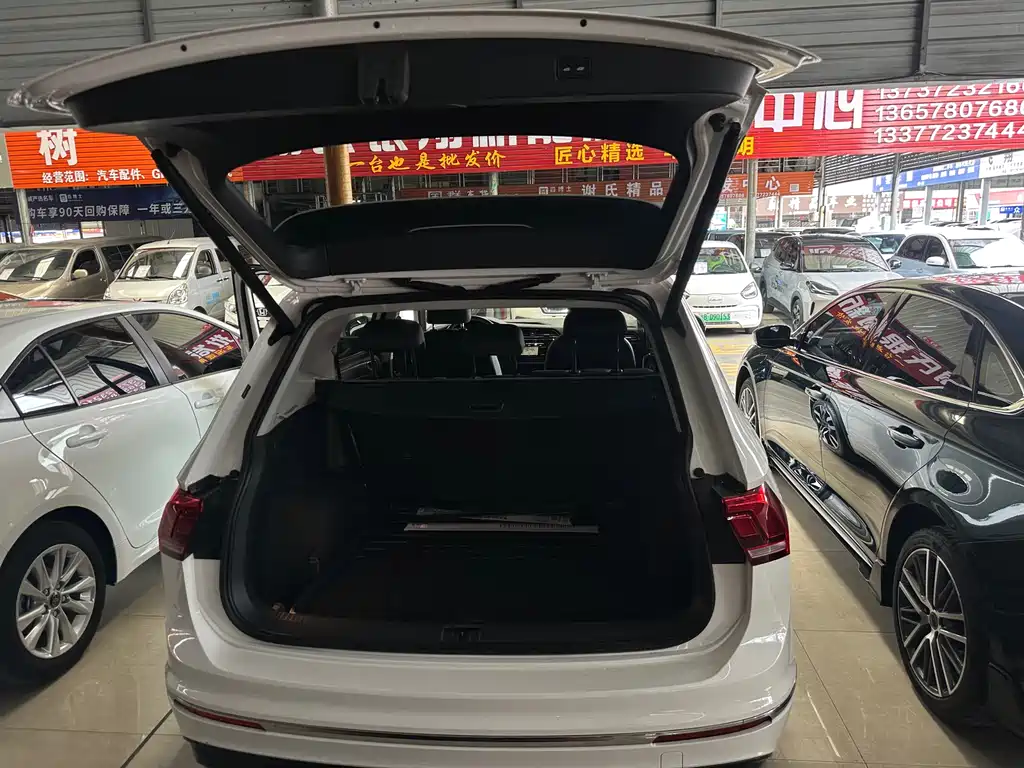 Volkswagen Tiguan L 2021 — фото 25