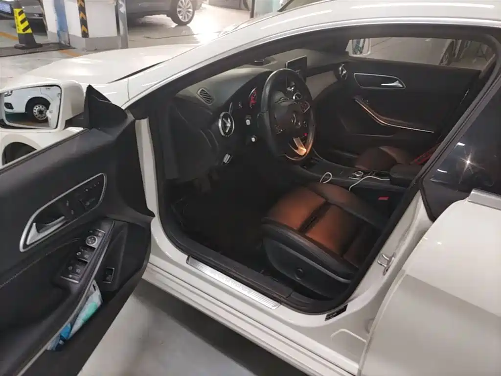 Mercedes-Benz CLA 2016 — фото 16