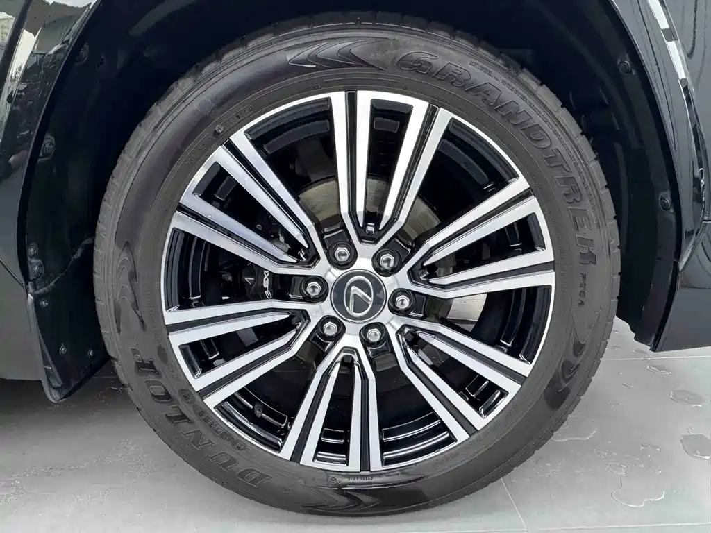 Lexus LX 2025 — фото 22