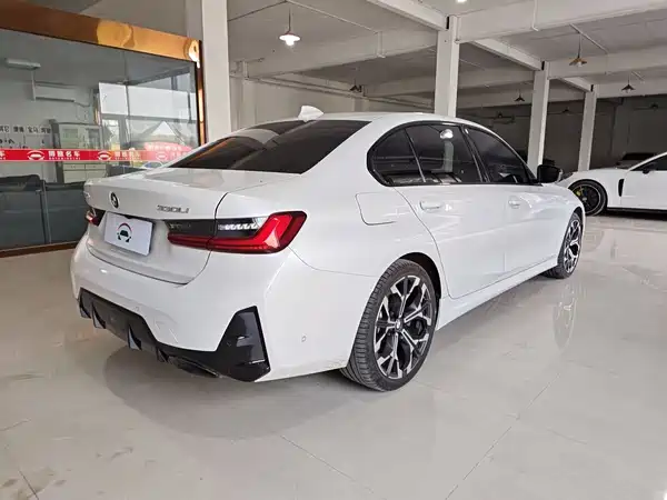 BMW 3 Series 2025