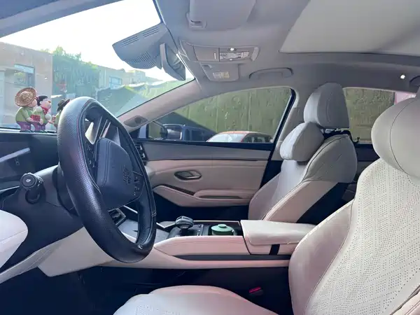 BYD Qin L 2024