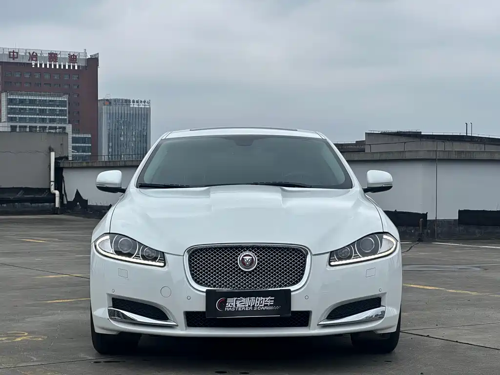 Jaguar XF 2014 — фото 2