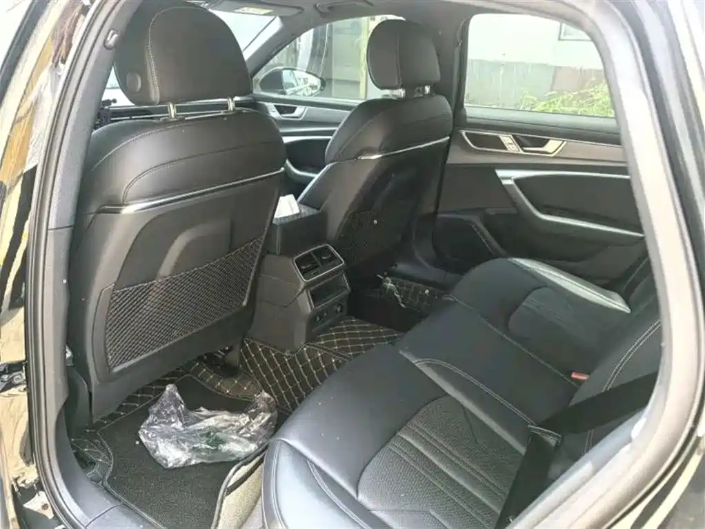 Audi A6L 2025