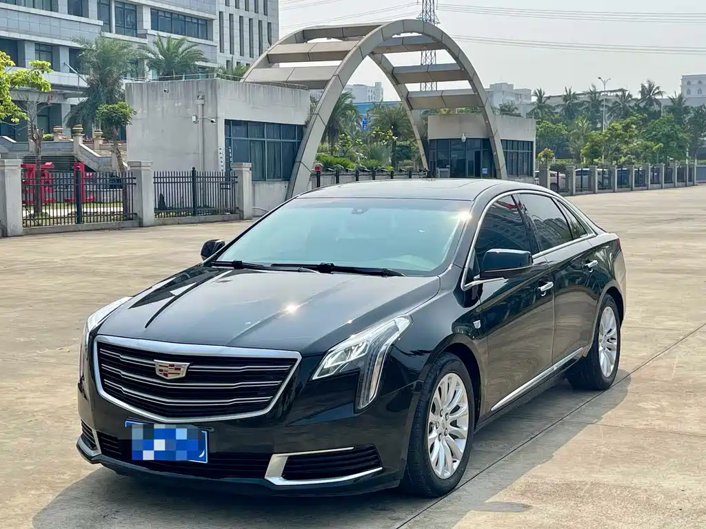 Cadillac XTS 2019 — фото 1