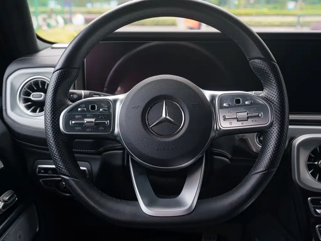Mercedes-Benz G-Class 2022 — фото 10