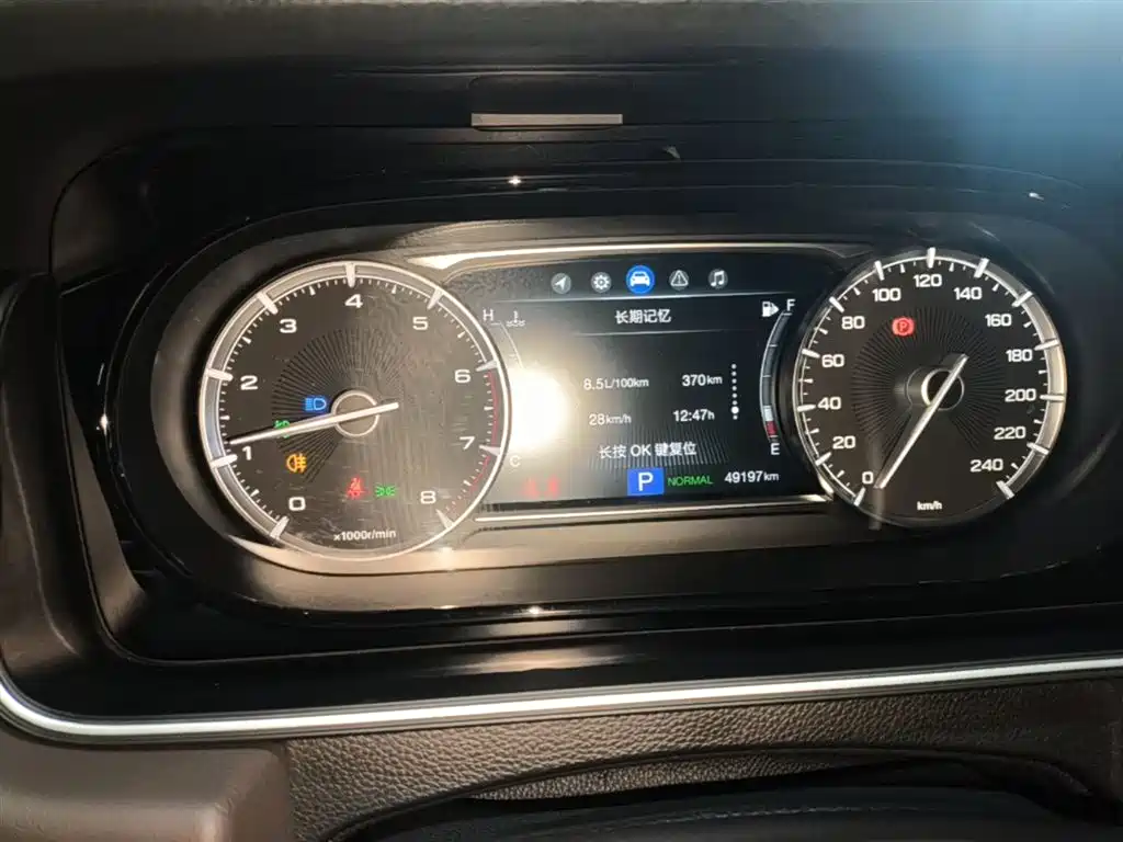 GAC Motor Trumpchi M6 2019 — фото 12