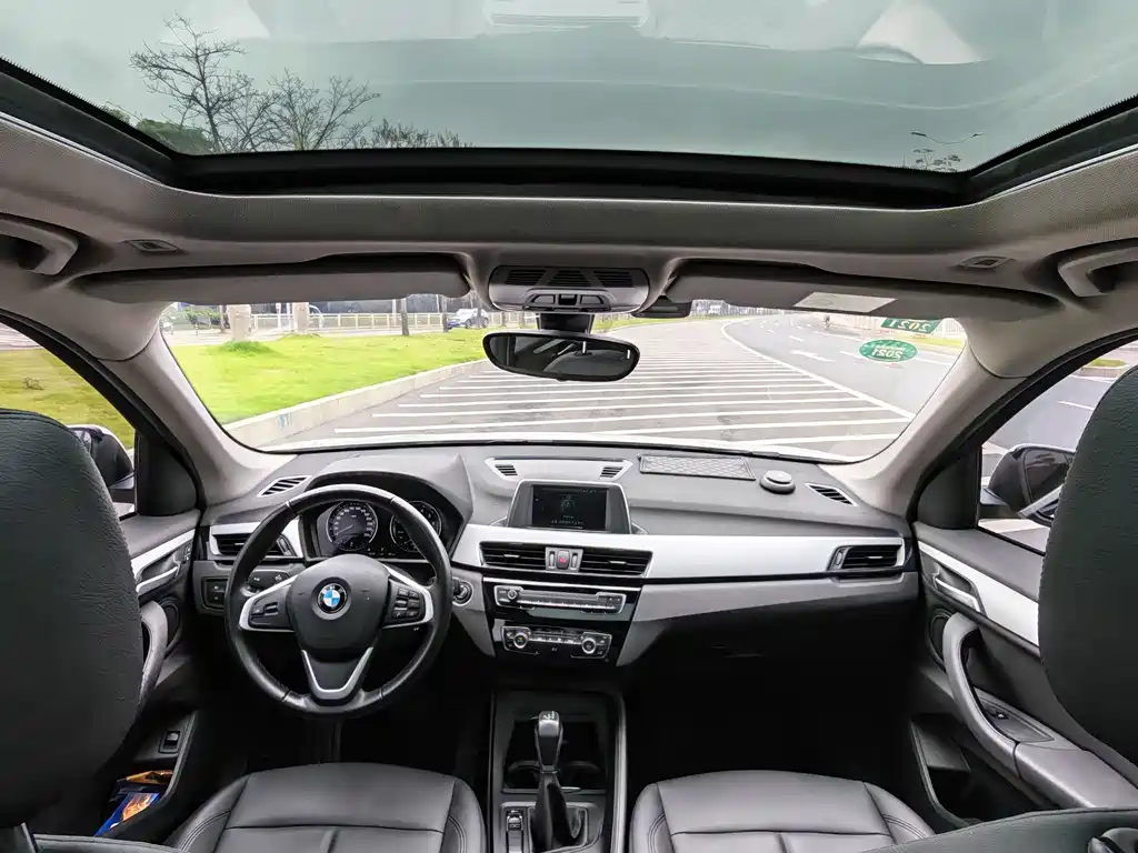 BMW X1 2019 — фото 12