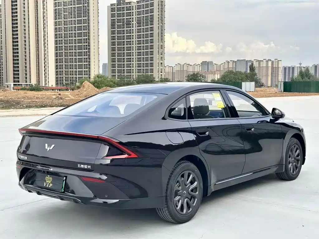 Wuling Starlight 2025 — фото 10