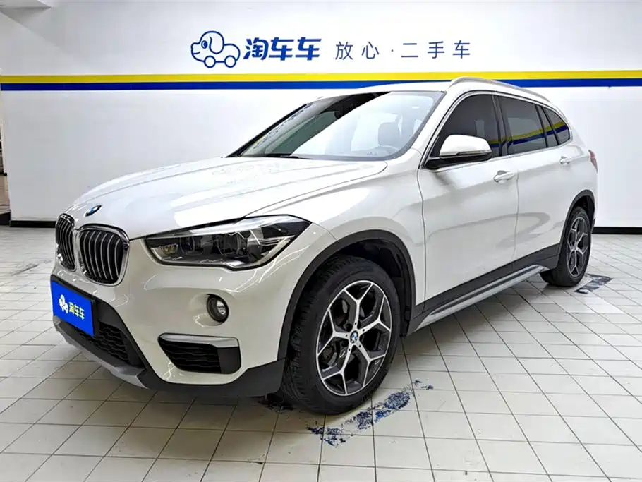 BMW X1 2019 — фото 1