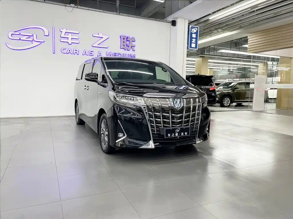 Toyota Alphard 2019 — фото 1