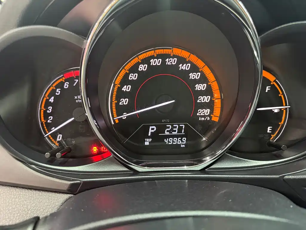 Toyota Yaris L 2022 — фото 14