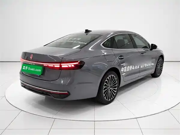 Volkswagen Passat 2025