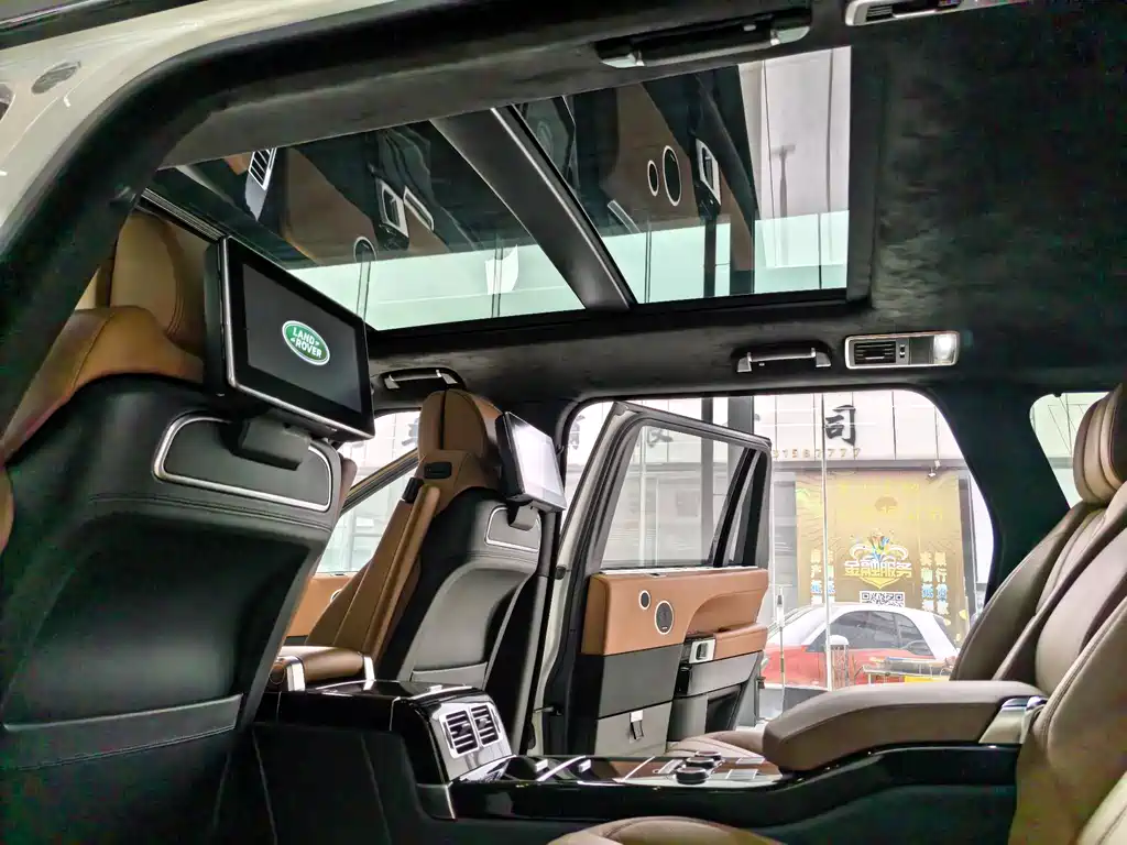 Land Rover Range Rover 2019 — фото 13