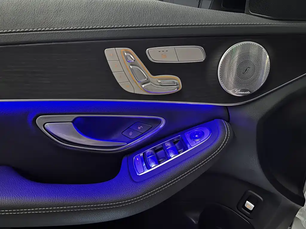 Mercedes-Benz C-Class 2021 — фото 10