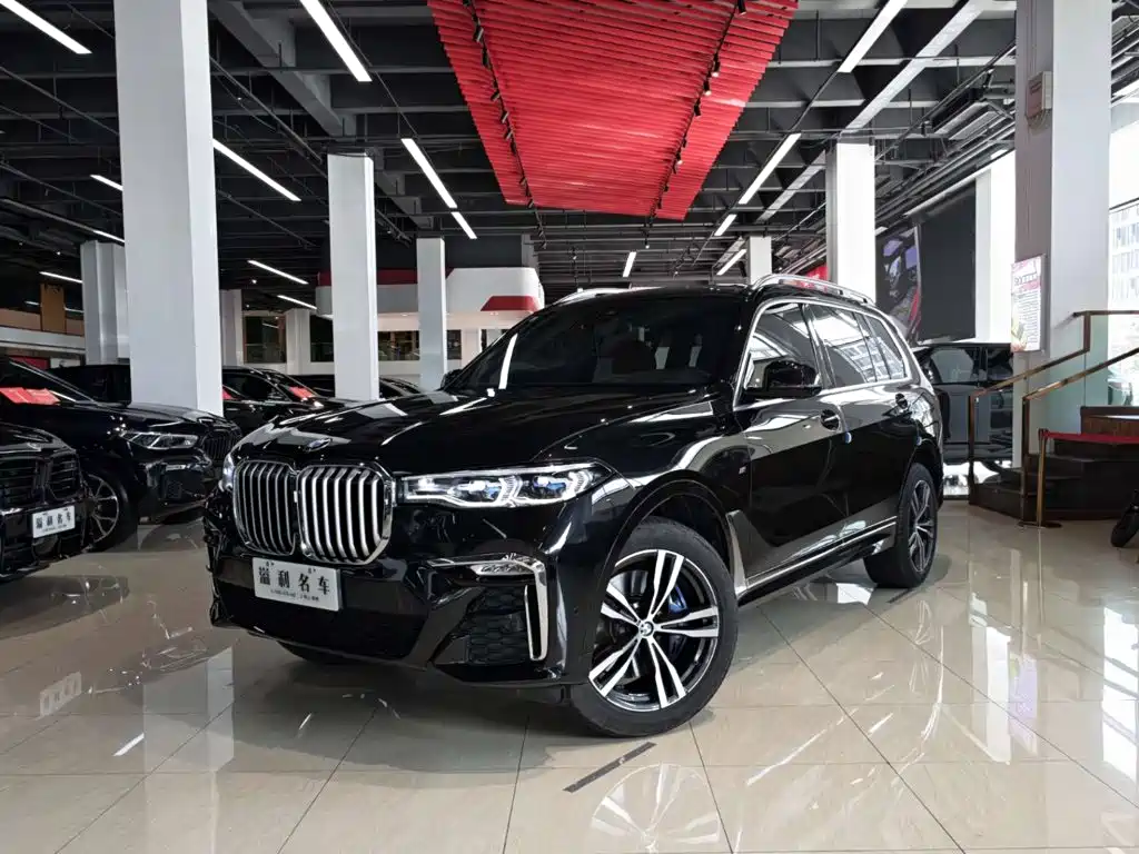 BMW X7 2023 — фото 1