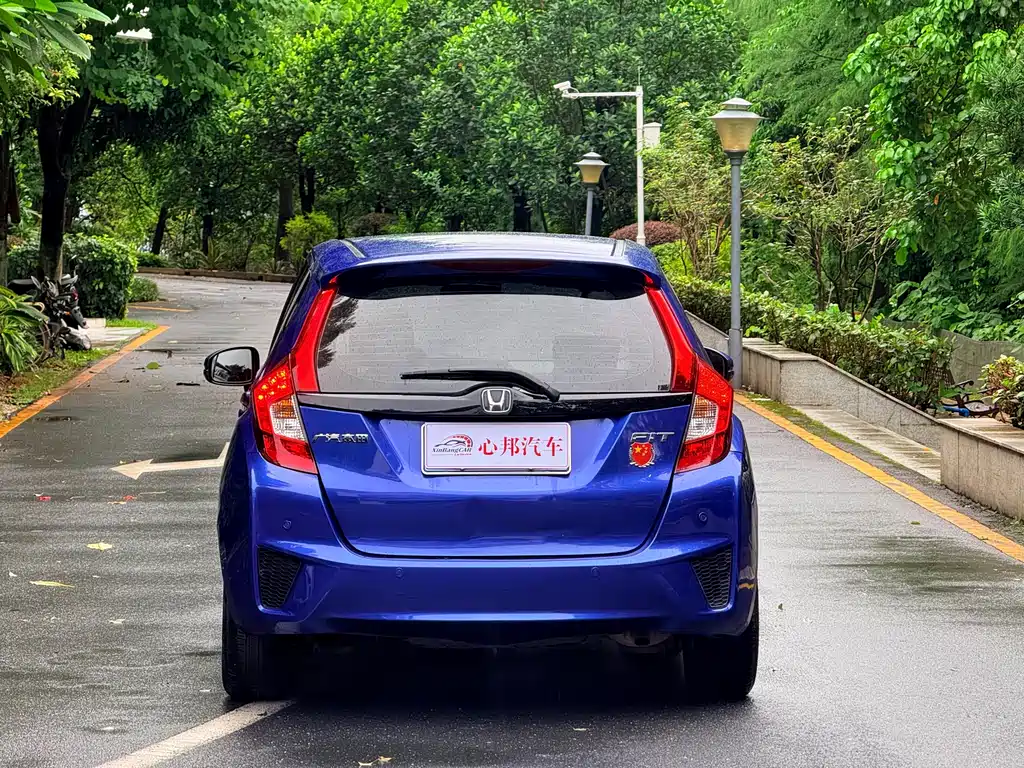 Honda Fit 2015 — фото 18