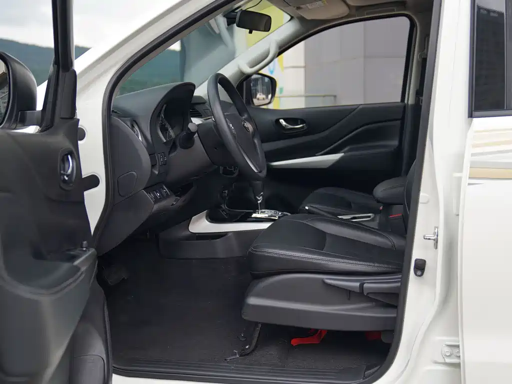 Nissan Terra 2021