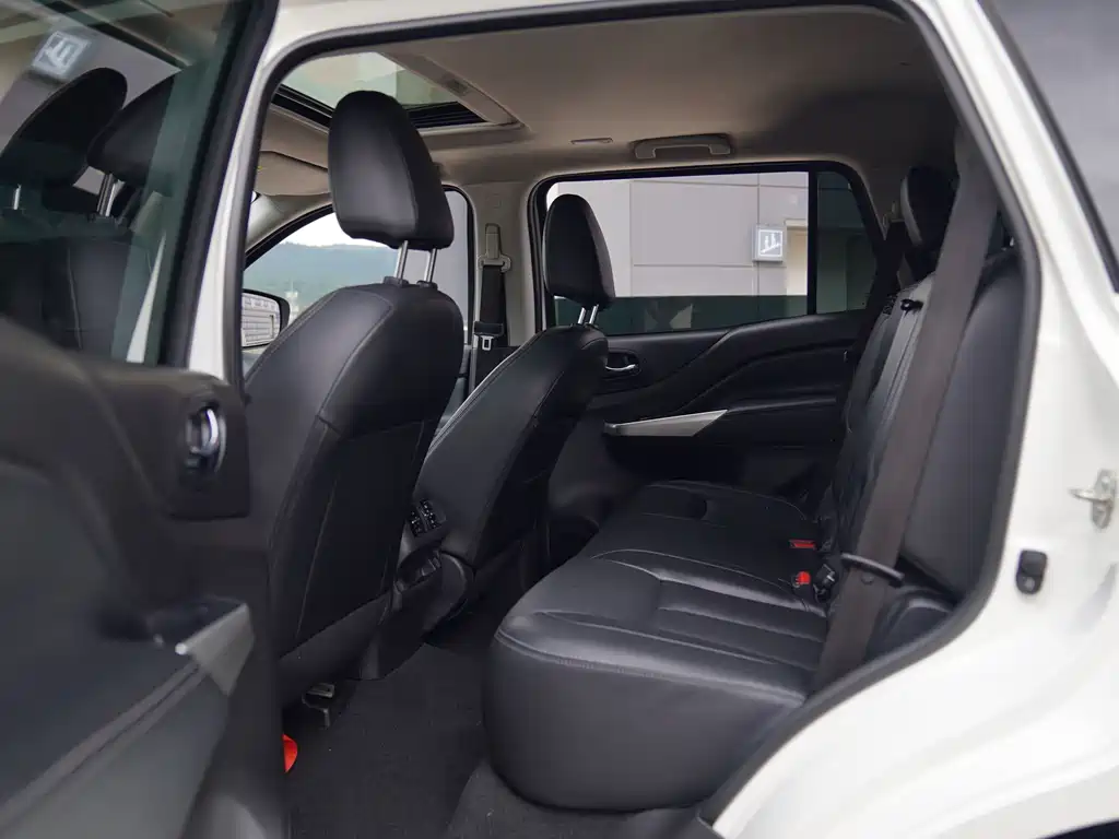 Nissan Terra 2021