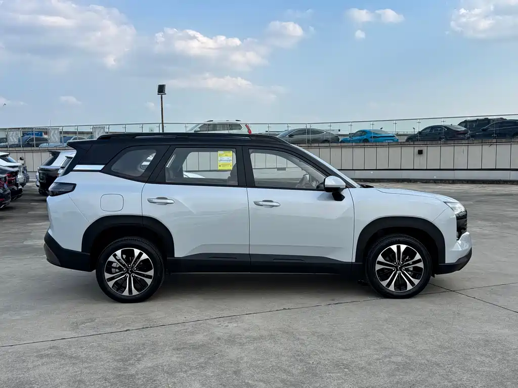 Wuling Starlight 560 New Energy 2026 — фото 4