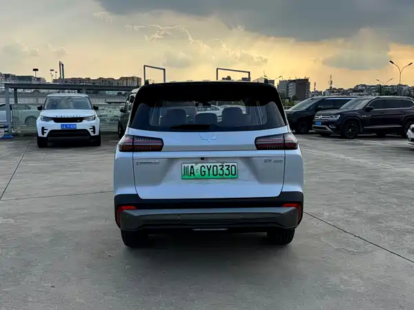 Wuling Starlight 560 New Energy 2026