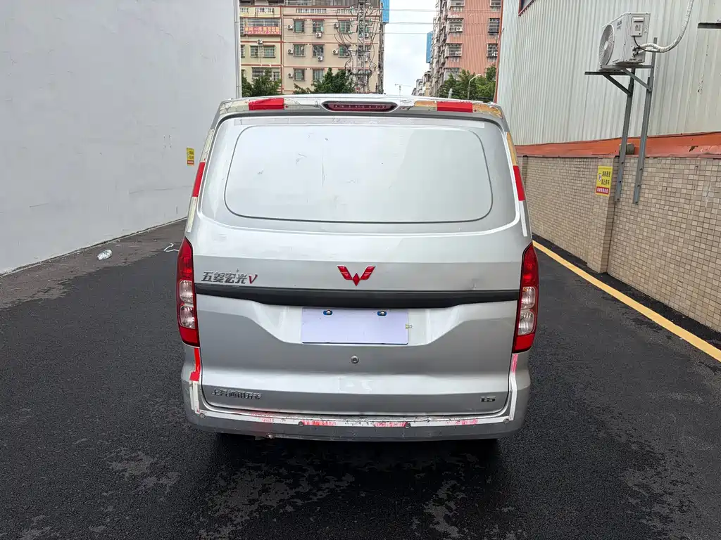 Wuling Hongguang V 2021 — фото 8