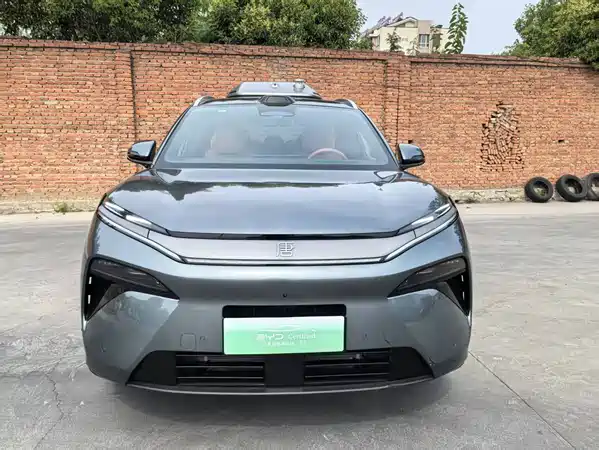 BYD Tang L 2025