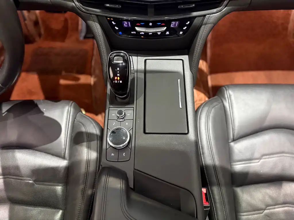 Cadillac CT6 2020 — фото 13