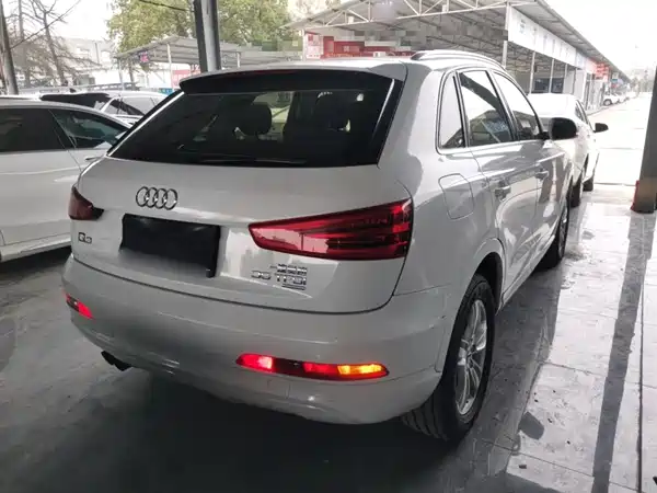Audi Q3 2015