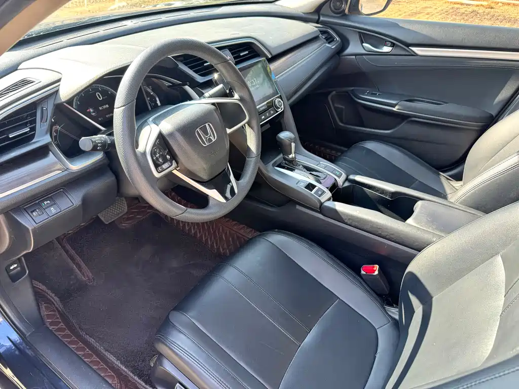 Honda Civic 2022 — фото 9